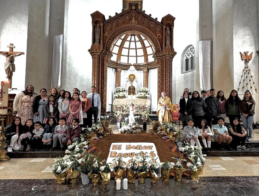 Schola Easter Sunday performance